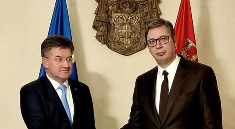 lajcak vucic.jpg